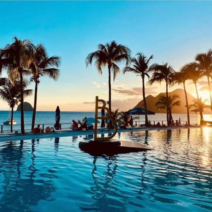 Appartement Terrasse Vue Mer Et Piscine 勒迪亚芒 外观 照片